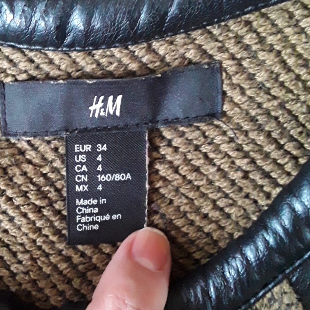 H and M jacket size 4 - Picture 2 of 4